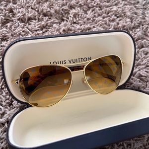 LOUIS VUITTON SUNGLASSES AVIATOR